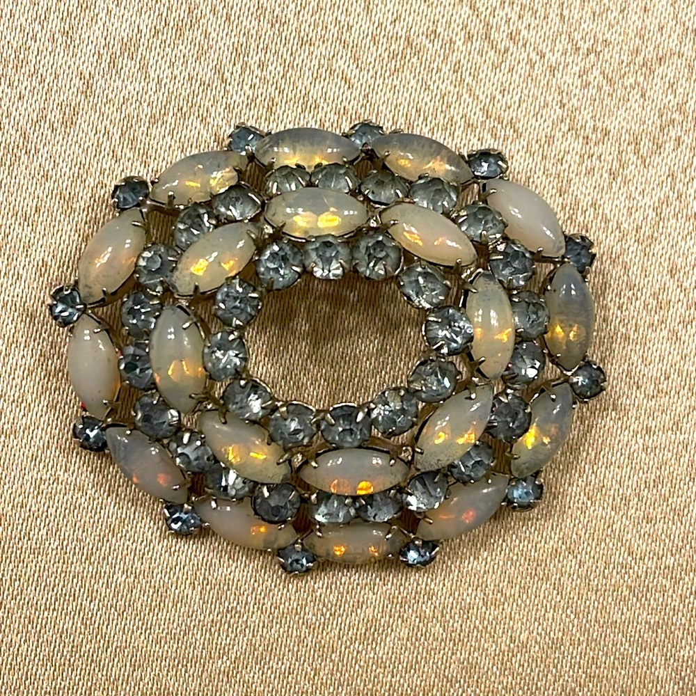 Marvella Vintage Brooch in opal and light blue stones